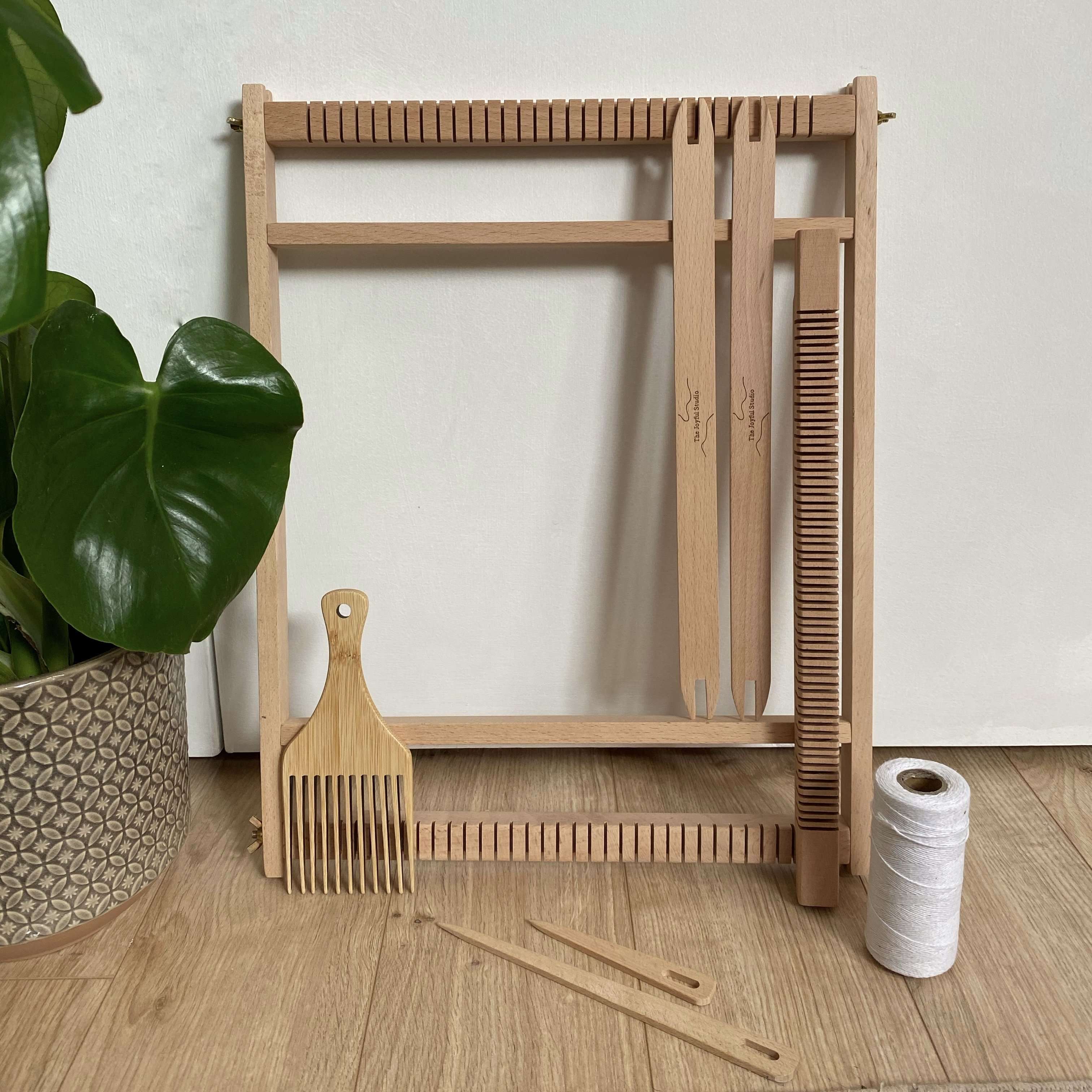 Weaving loom kit - Medium – Fūnem Studio