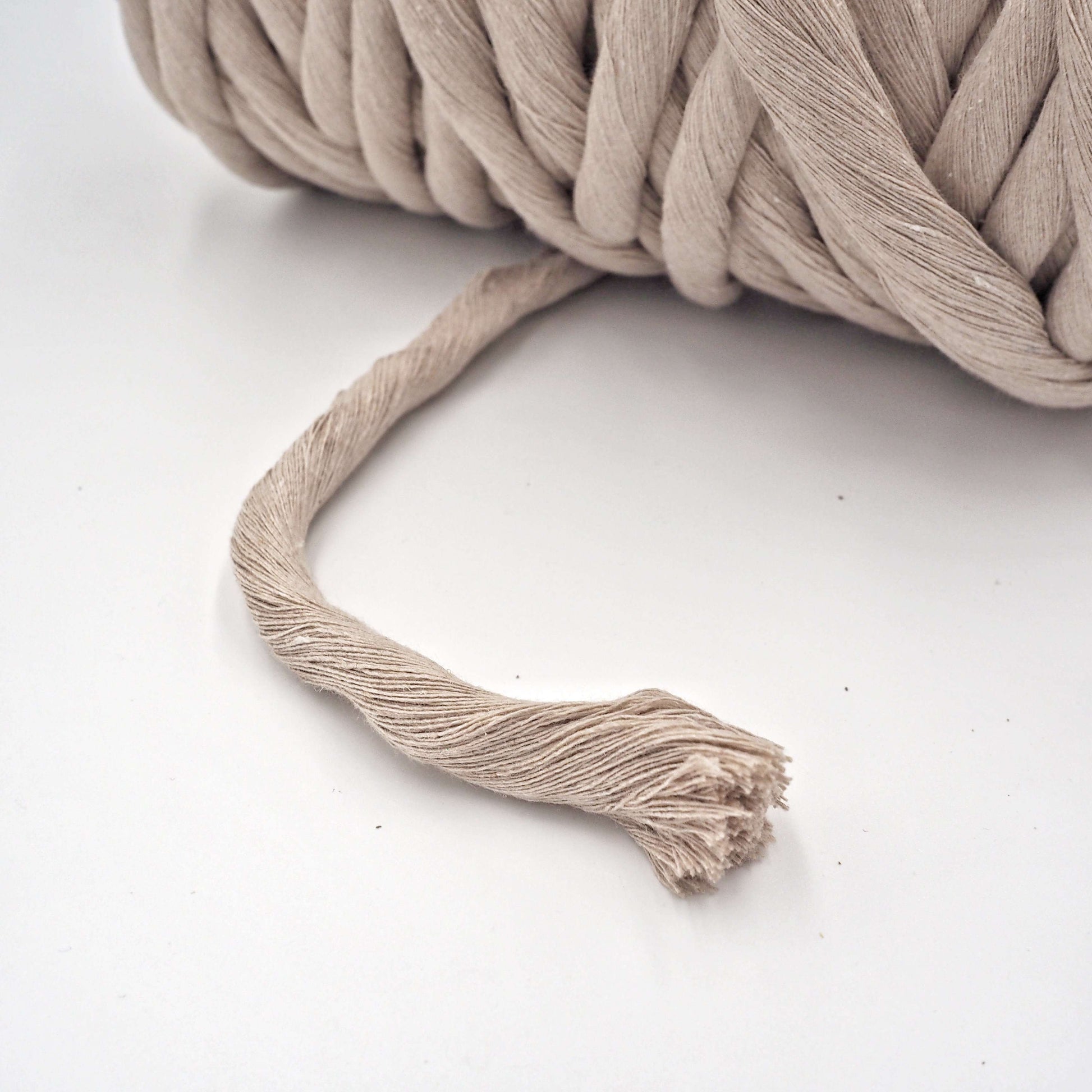 Thick cotton 1PLY string, Natural, 9mm